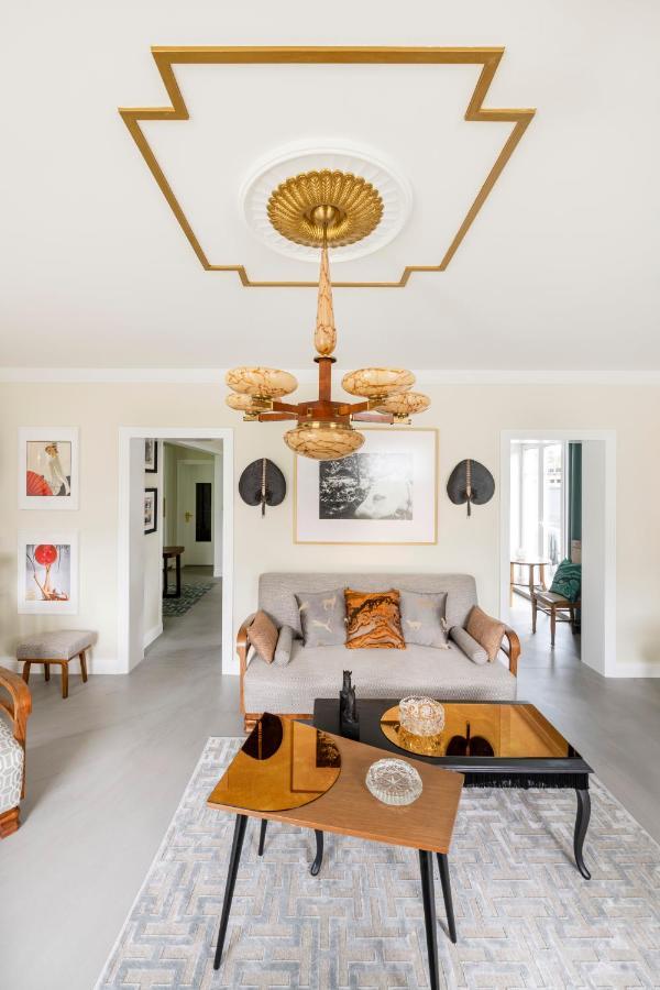 Suite With Private Bathroom At Three Bedroom Interwar Villa Grabyte With Daily Spaces To Share By Pine Forest On The Bank Of The River- 8Min By Car From Old Town Kaunas Eksteriør billede